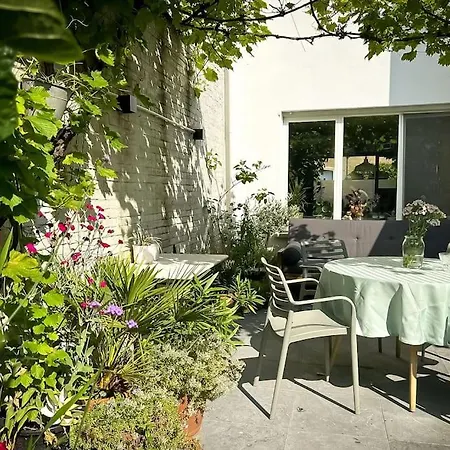 Charming 3-bedroom House With Big City Garden, Ideal For Expats Or Families Appartement Antwerpen