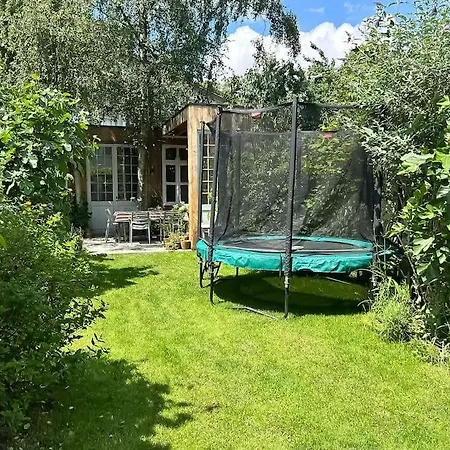 Charming 3-bedroom House With Big City Garden, Ideal For Expats Or Families Appartement *